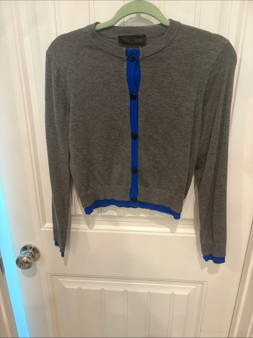 Zara Gray & Blue Cardigan Size Medium Like New